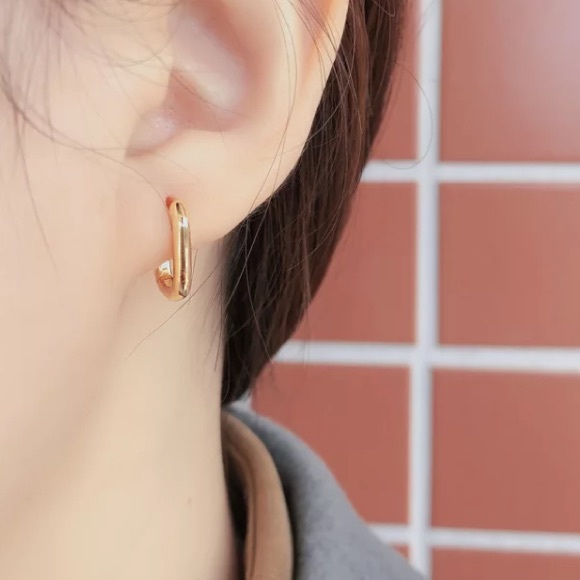 Minimalist earrings gold plated earrings sterling silver earrings - Picture 2 of 3